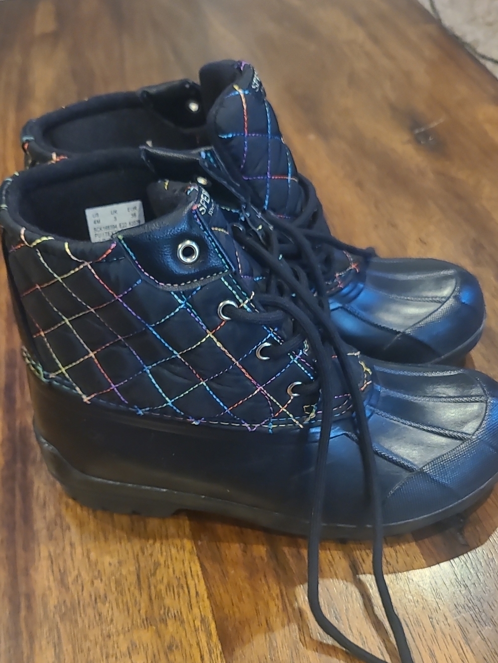 Kids Sperry Port Boots Girks Size 4.  Like New